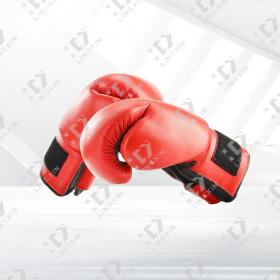 拳擊手套、頭盔、護(hù)膝